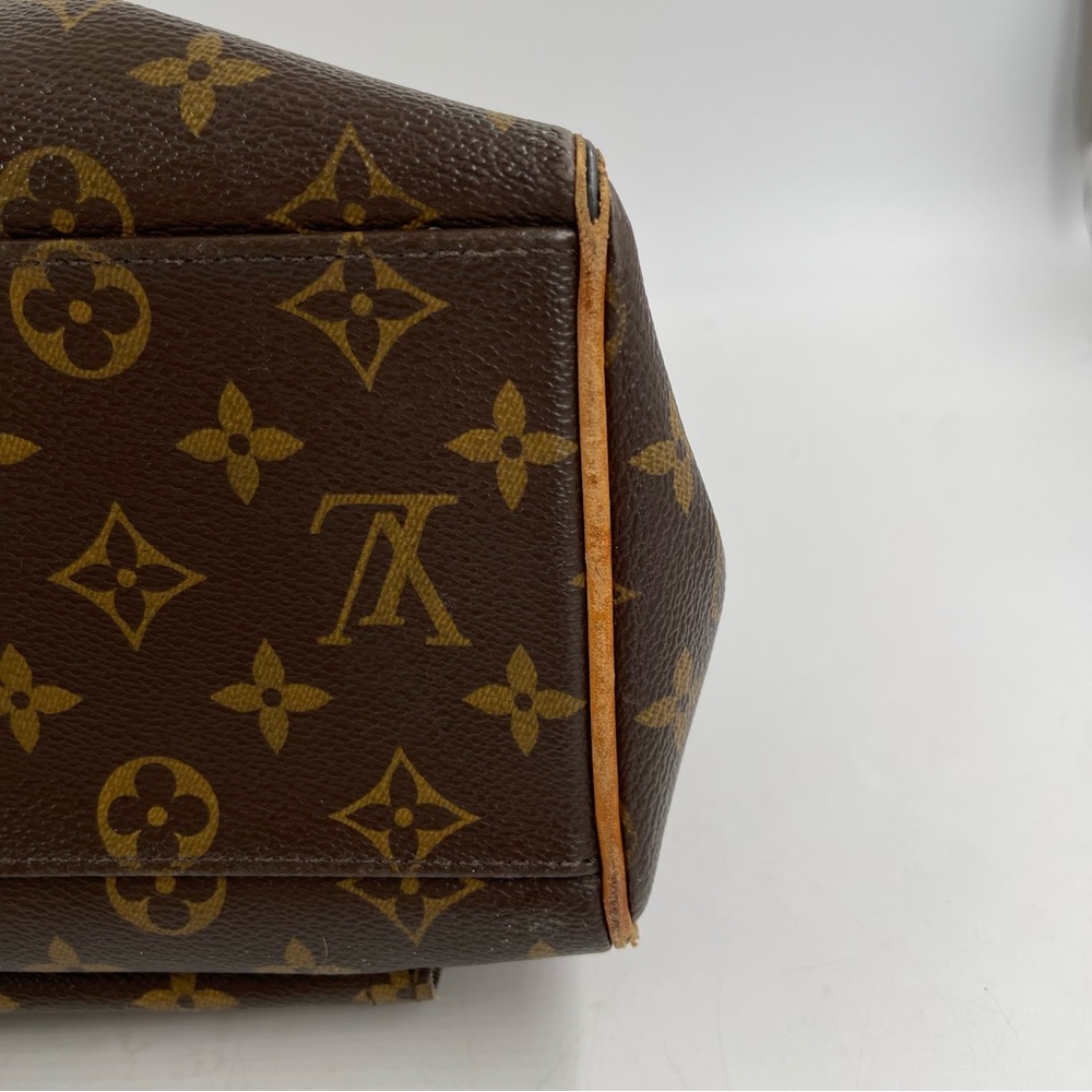 Louis Vuitton Monogram Canvas Manhattan Bag Authenticated by Poshmark - Picture 6 of 14